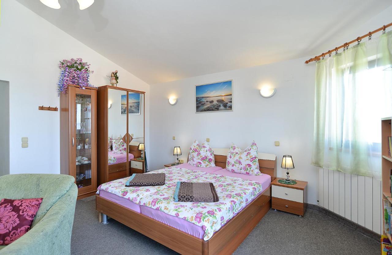 Apartments Anka 1223 Peroj Dış mekan fotoğraf